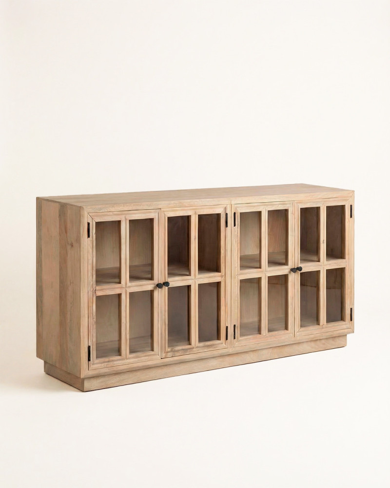 Aparador de madera con cristal PEDROSA vista tres-cuartos