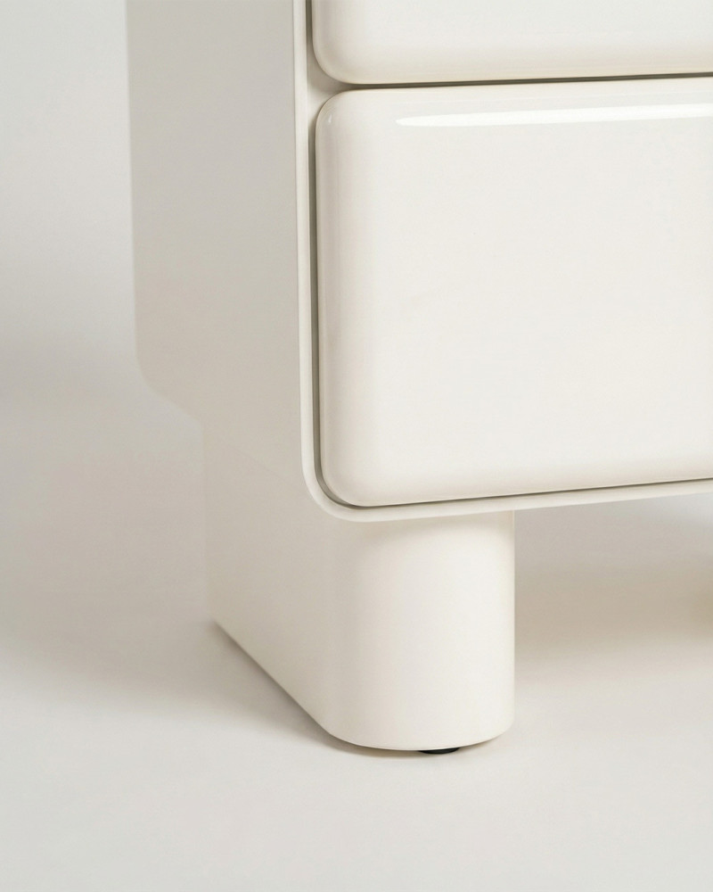 Mesita Cuadrada Lacado Crema BELSAR | Rey Home