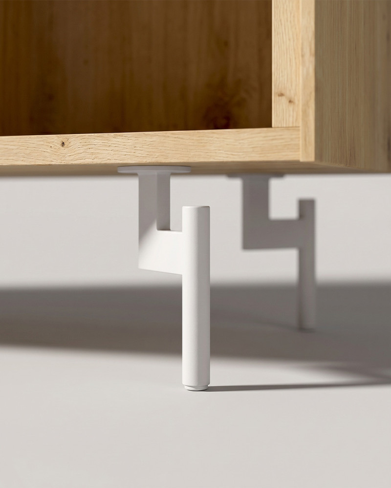 Vitrina modular con patas BELVE detalle