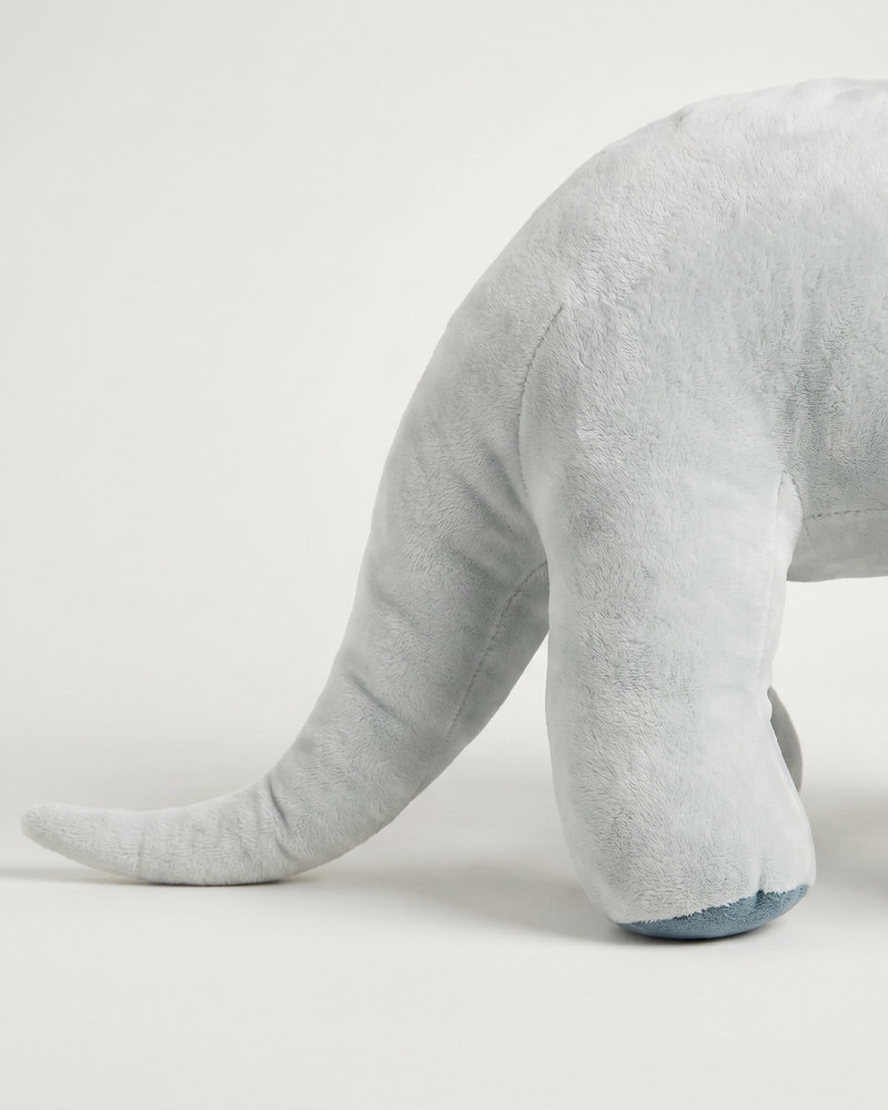 Peluche infantil dinosaurio DINO vista detalle trasera