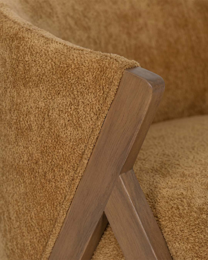 Butaca amarilla patas madera FALNOR