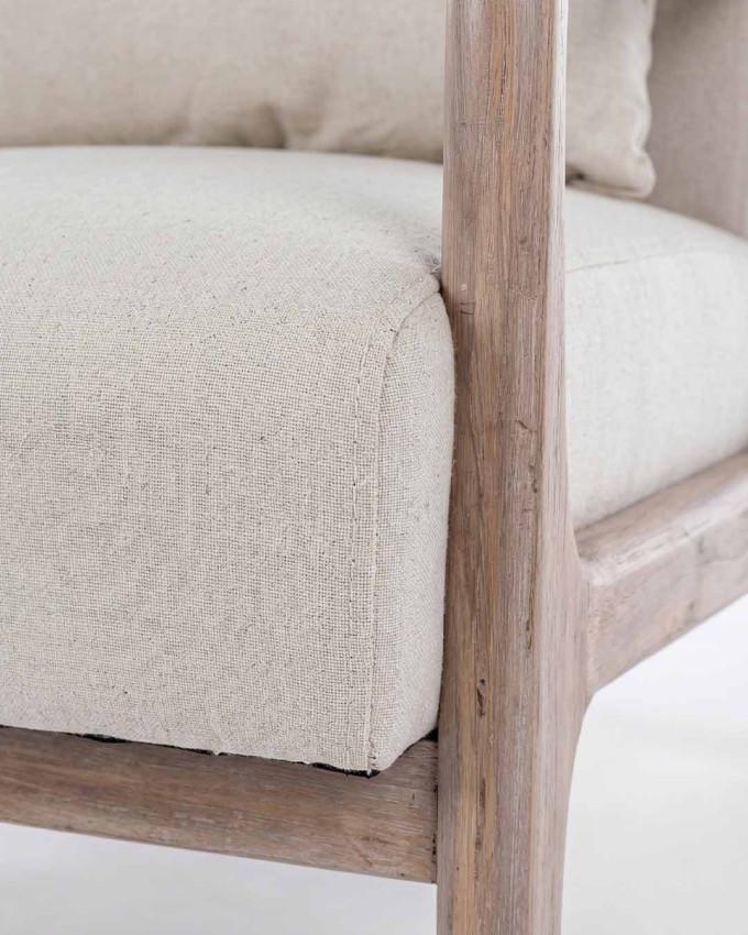 Butaca cómoda de madera SEBY
