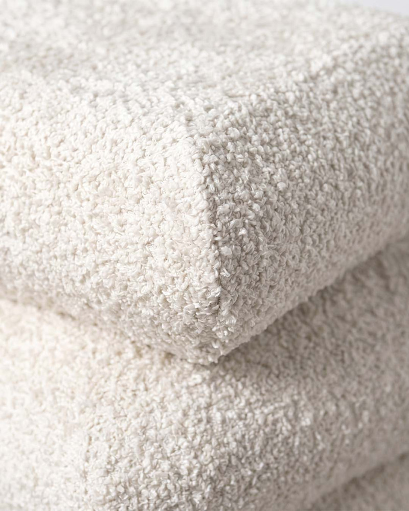 Puf crema DM-tejido ALVIERO | Rey Home
