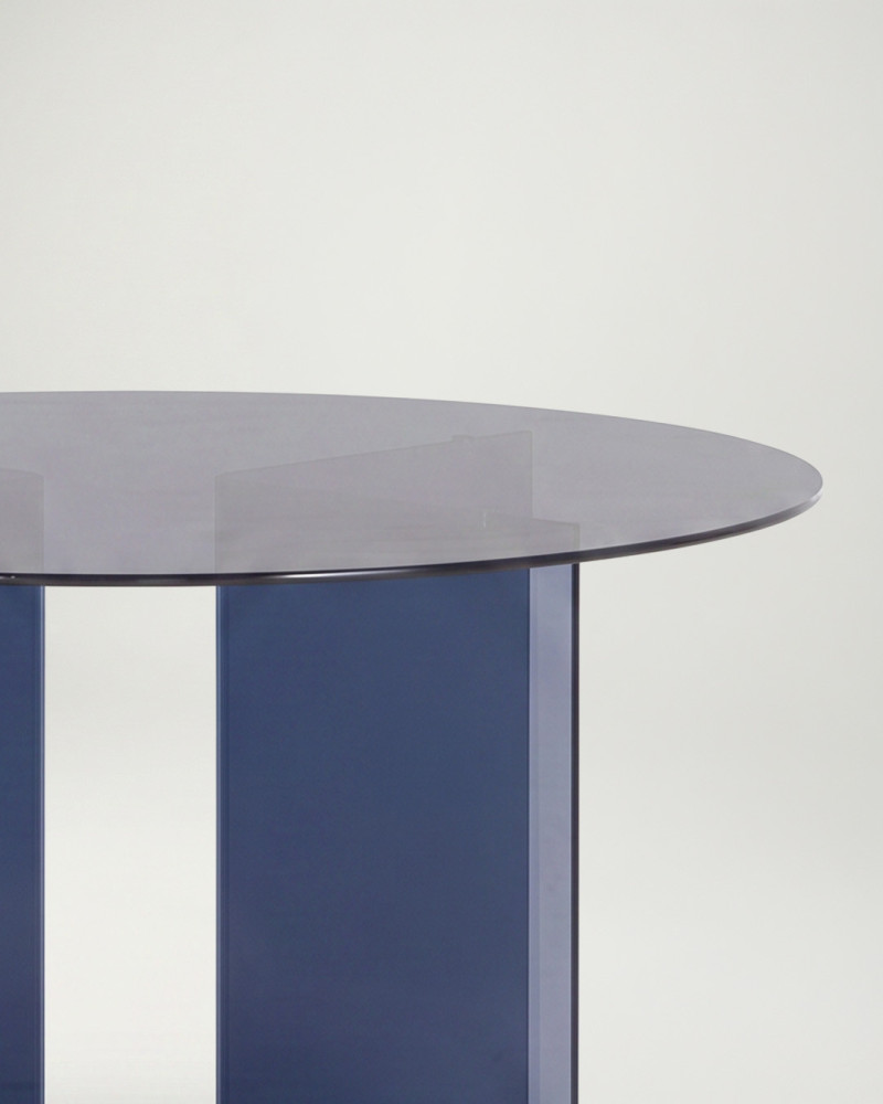 Mesa de comedor VERELO detalle derecho a