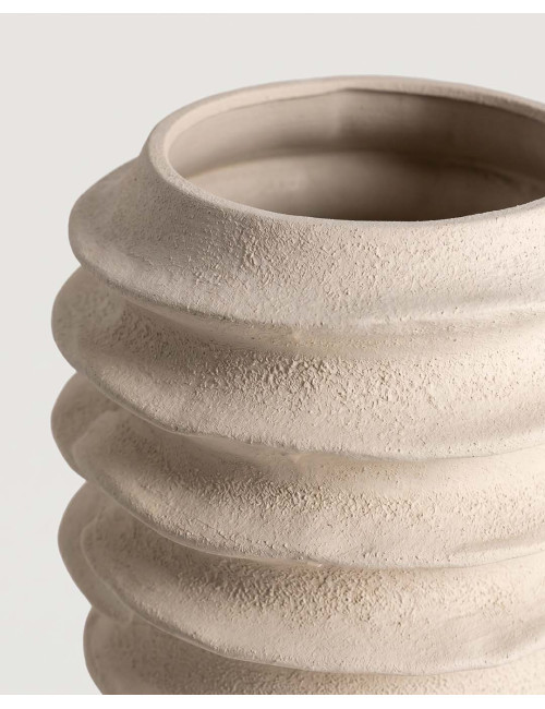 Macetero crema cerámica BOSA vista detalle