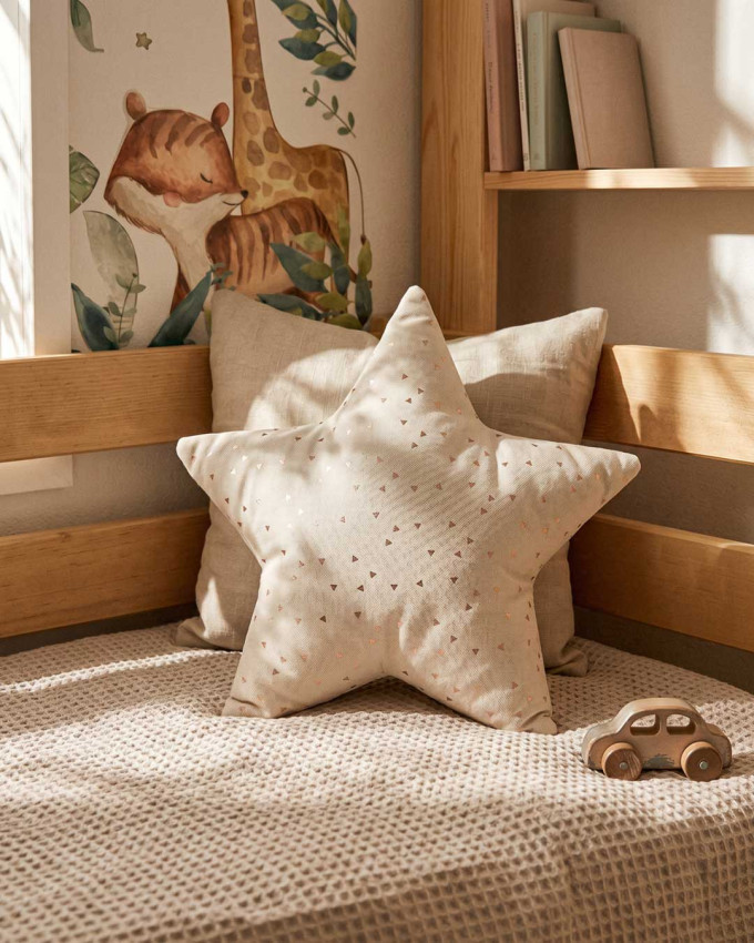 Cojín infantil en forma de estrella ETOILE