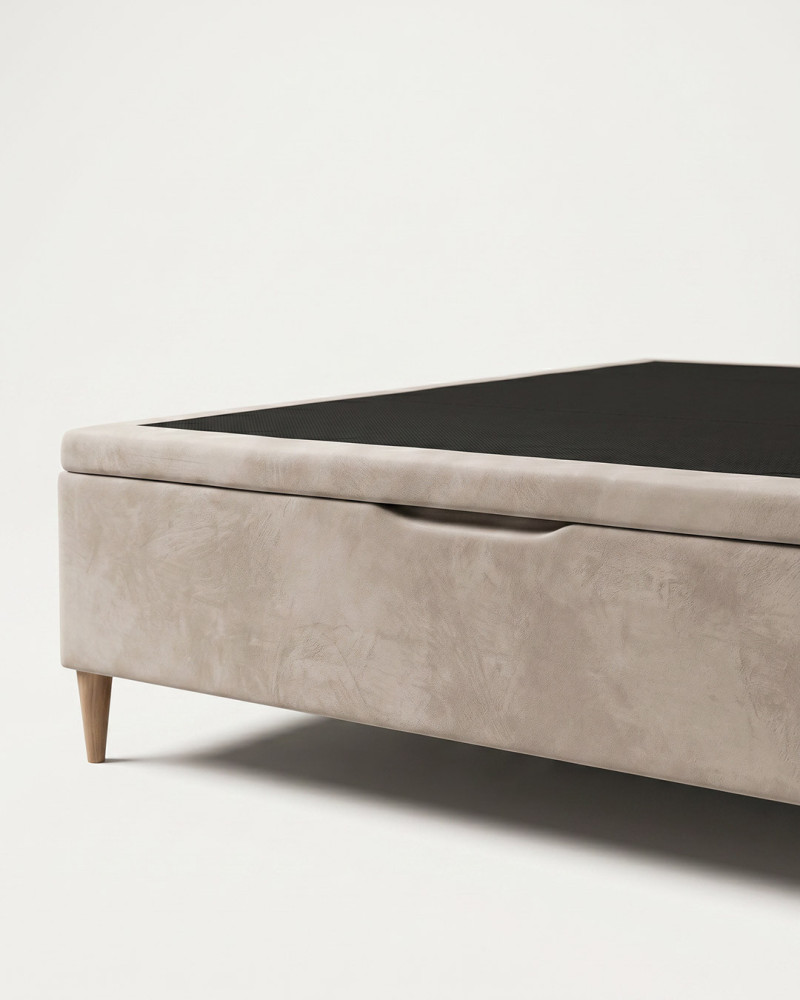 Canapé tapizado VIRA con patas vista detalle