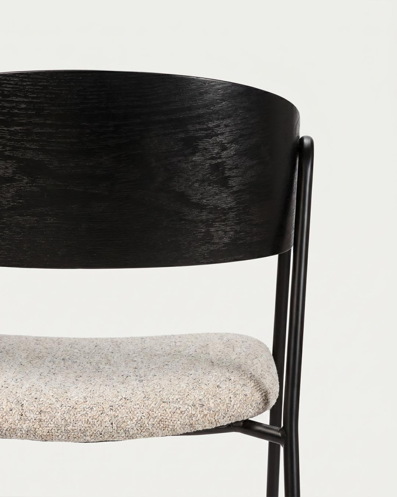 Silla CIRAC NEGRA DE ESPALDAS