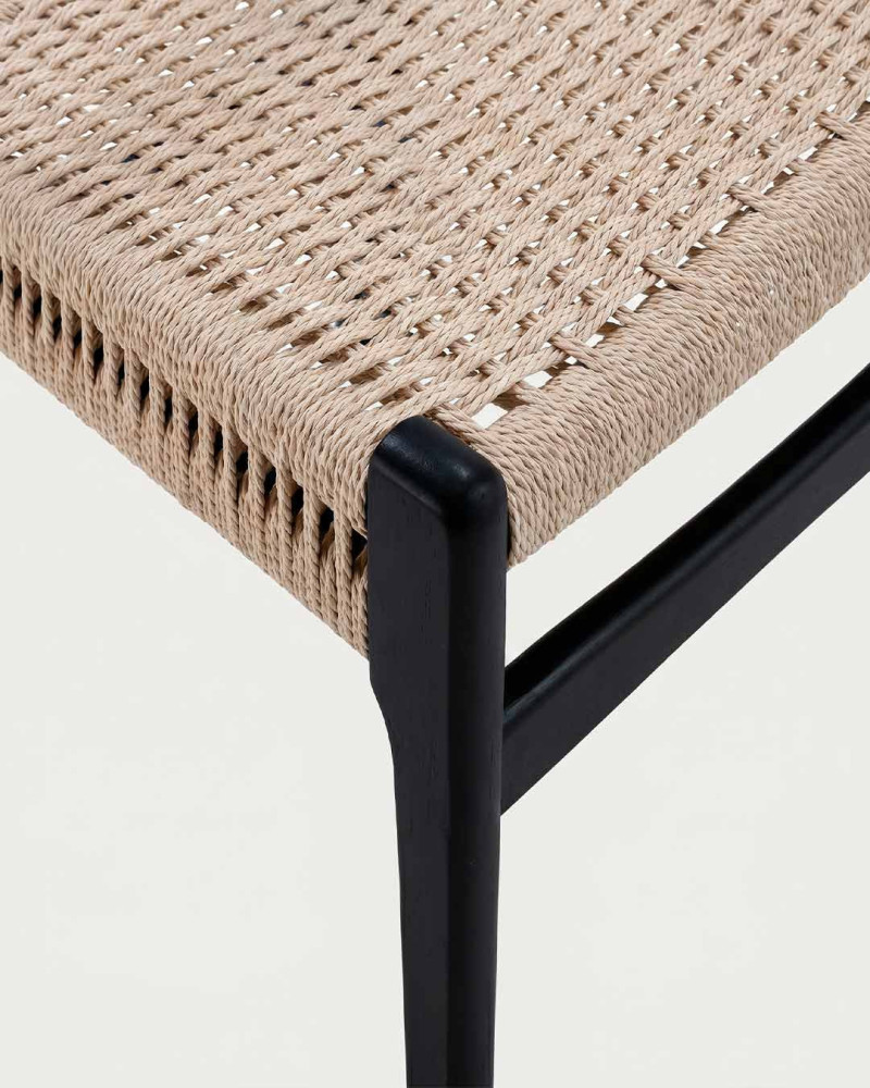 Silla SENDA color negro vista de detalle del asiento