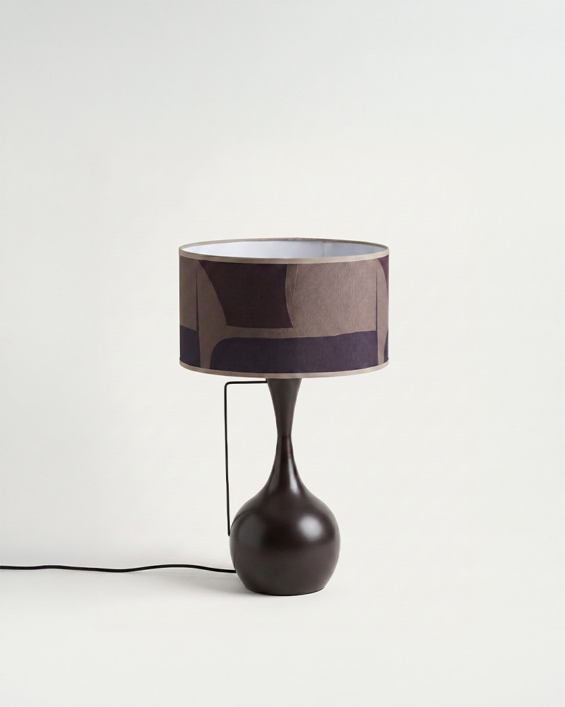 Lámpara mesa marrón metal LUMOR vista frontal