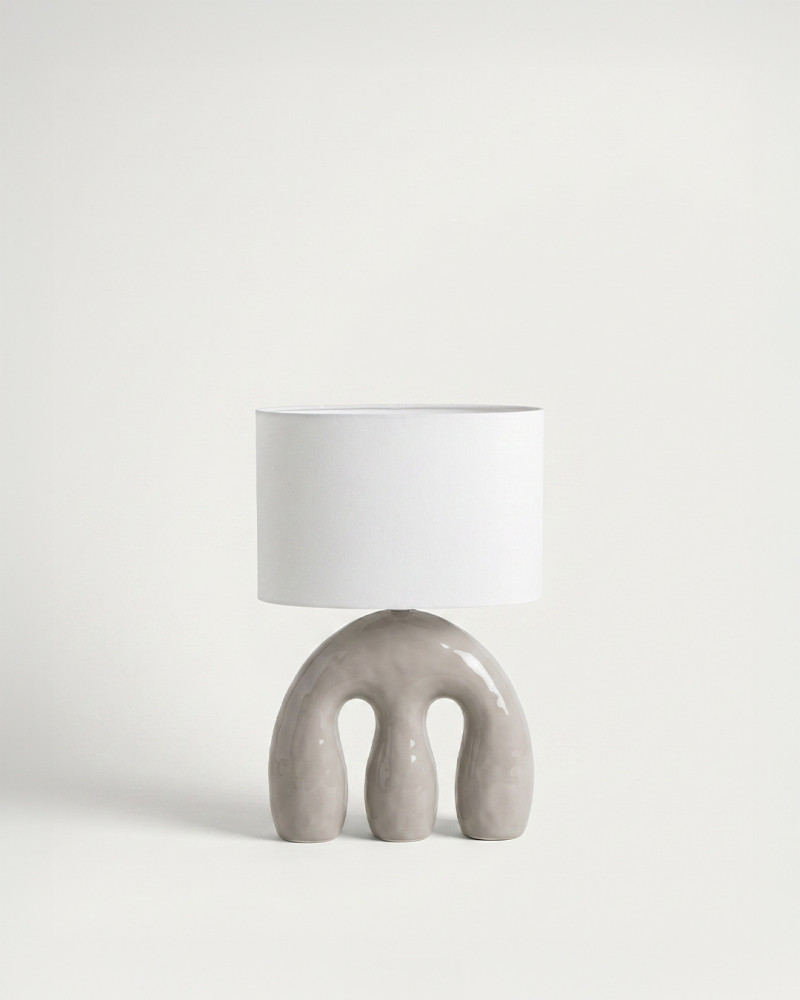 Lámpara mesa cerámica beige AURVEN vista frontal