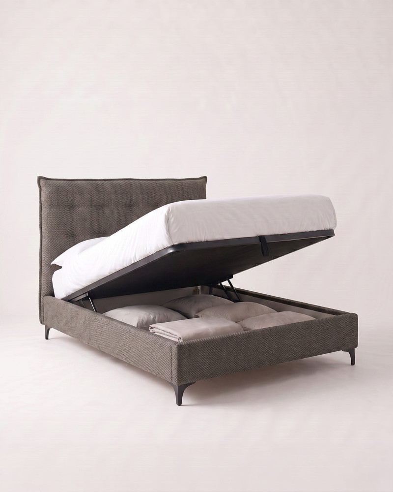 Cama tapizada con cabecero y canapé  ELVA abierto
