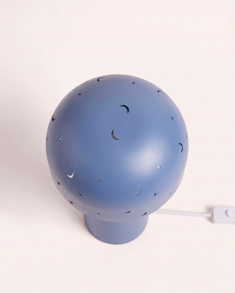 Lámpara Infantil con Estrellas y Lunas | Decoración Mágica para Dormitorios Infantiles