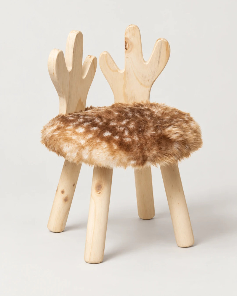 TTburete infantil BAMBI | Diseño de madera con asiento peludo | Muebles Rey