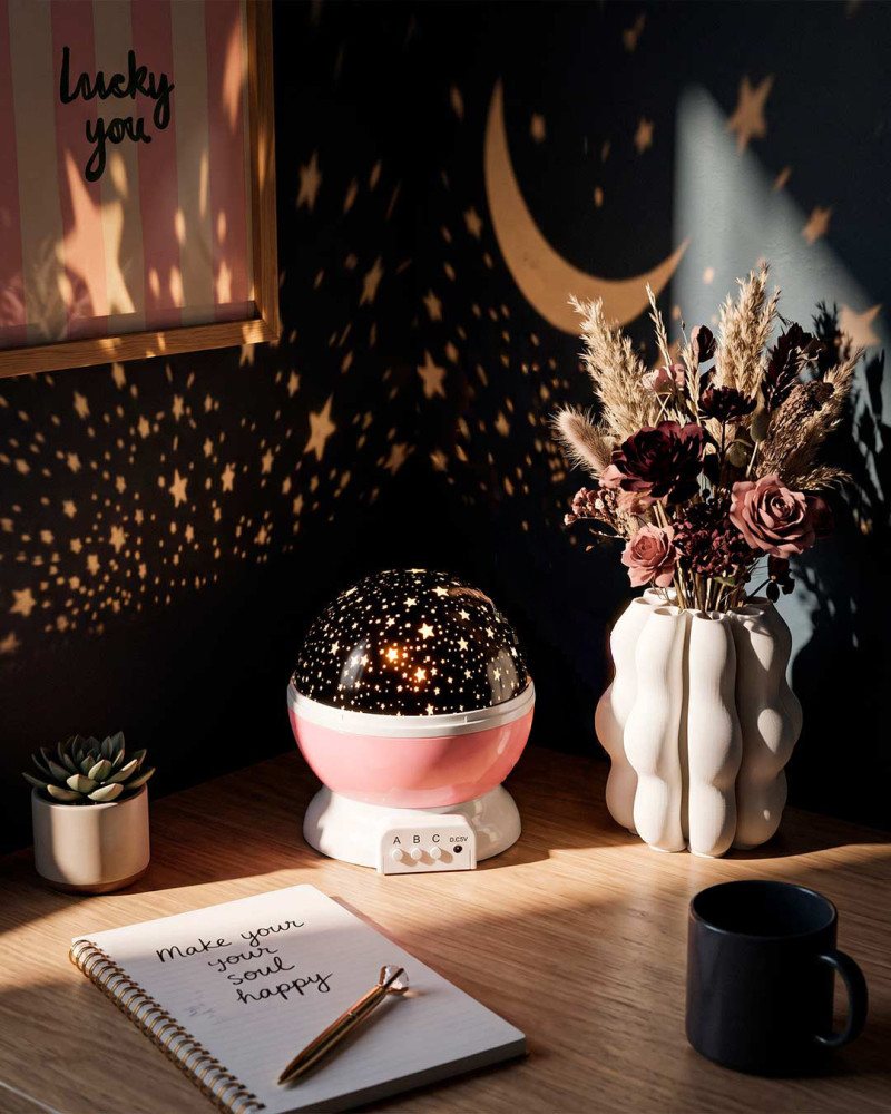 LLz de Noche MAGGI con proyección de estrellas | Rosa y gris | Muebles Rey